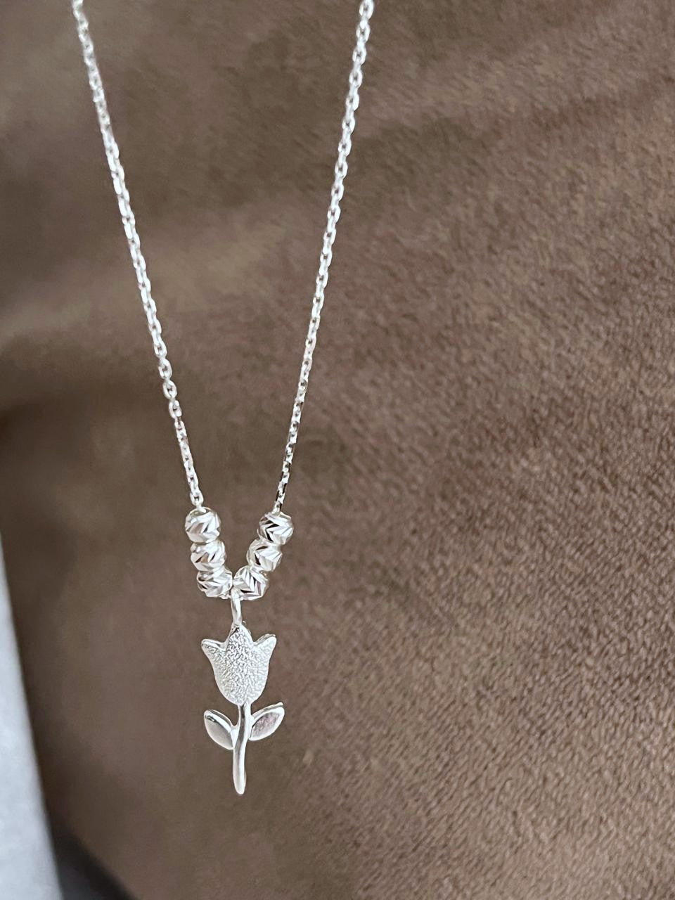 Collar rosa