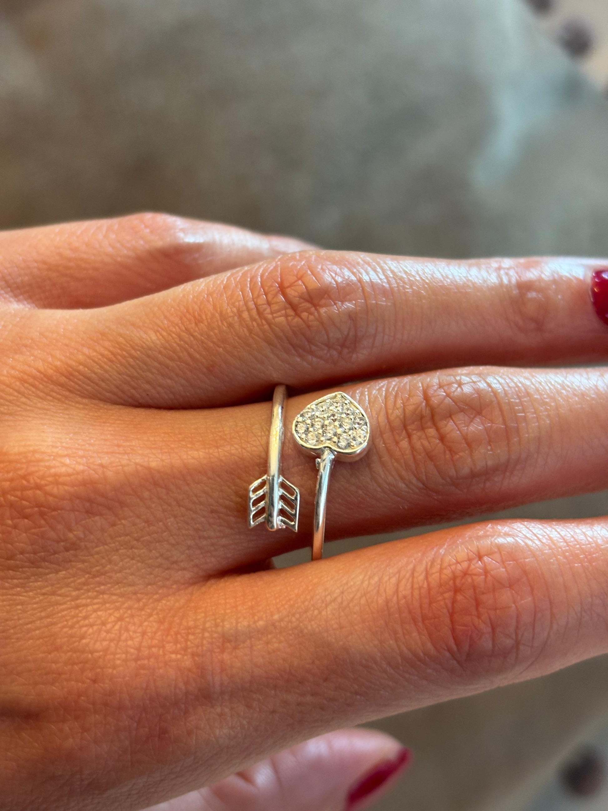 Anillo flecha corazon