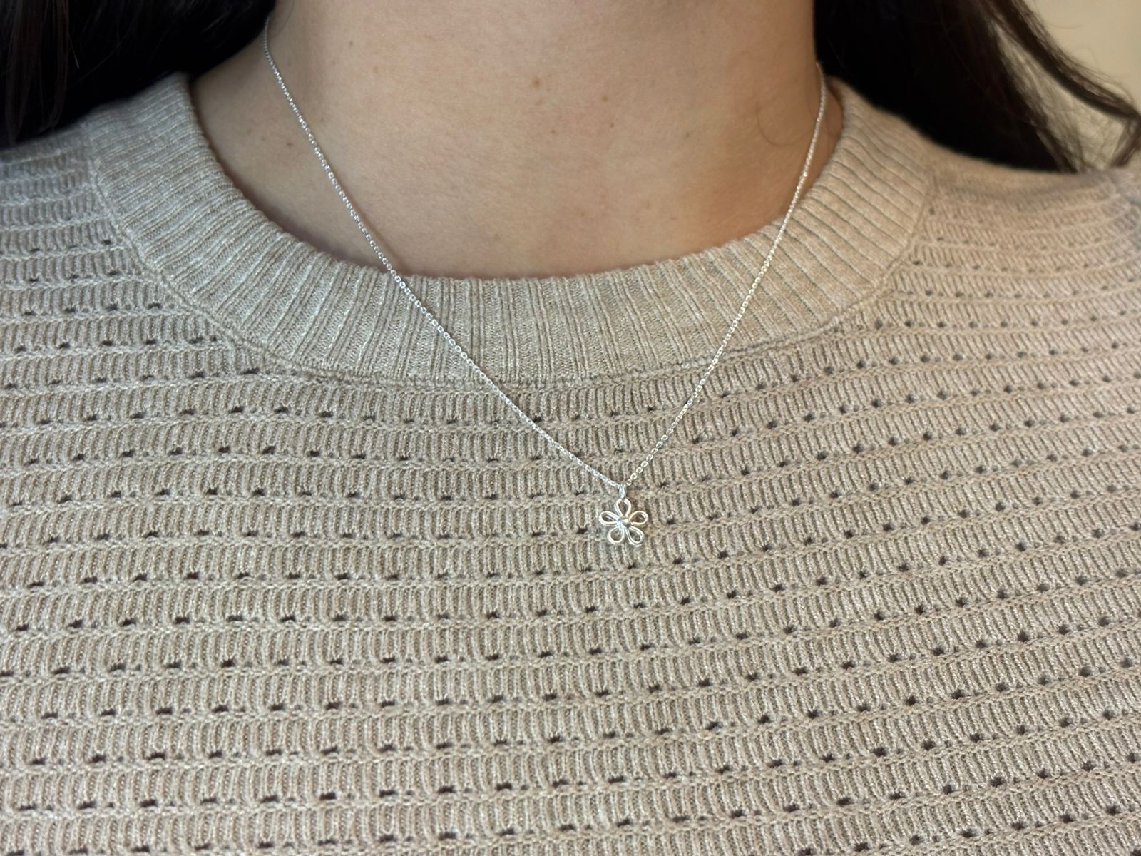 Collar flower